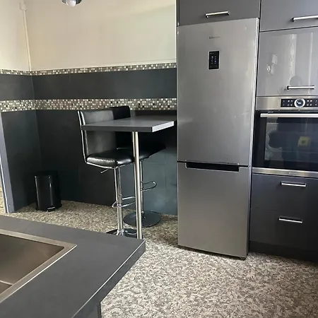 T4 Spacieux 100m2 Climatisé Appartement